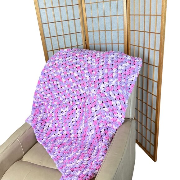 Handmade Crochet Bernat Throw Blanket 44 x 48 inch Pink Purple Variegated Soft - Picture 6 of 6